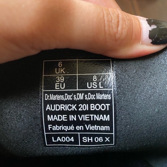 AUDRICK 20-EYE LEATHER KNEE HIGH PLATFORM BOOTS Dr martens - Picture 5 of 5